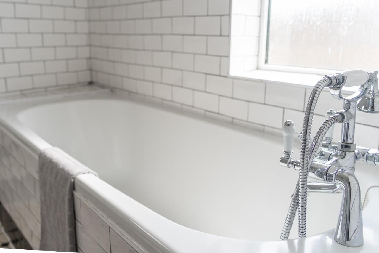 Belmont Villa - 4 Bed - Hot Tub Additional Cost - Sleeps 10-Tjs22Bv Ильфракомб Экстерьер фото
