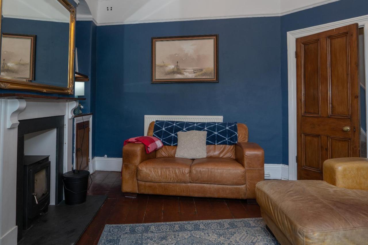 Belmont Villa - 4 Bed - Hot Tub Additional Cost - Sleeps 10-Tjs22Bv Ильфракомб Экстерьер фото